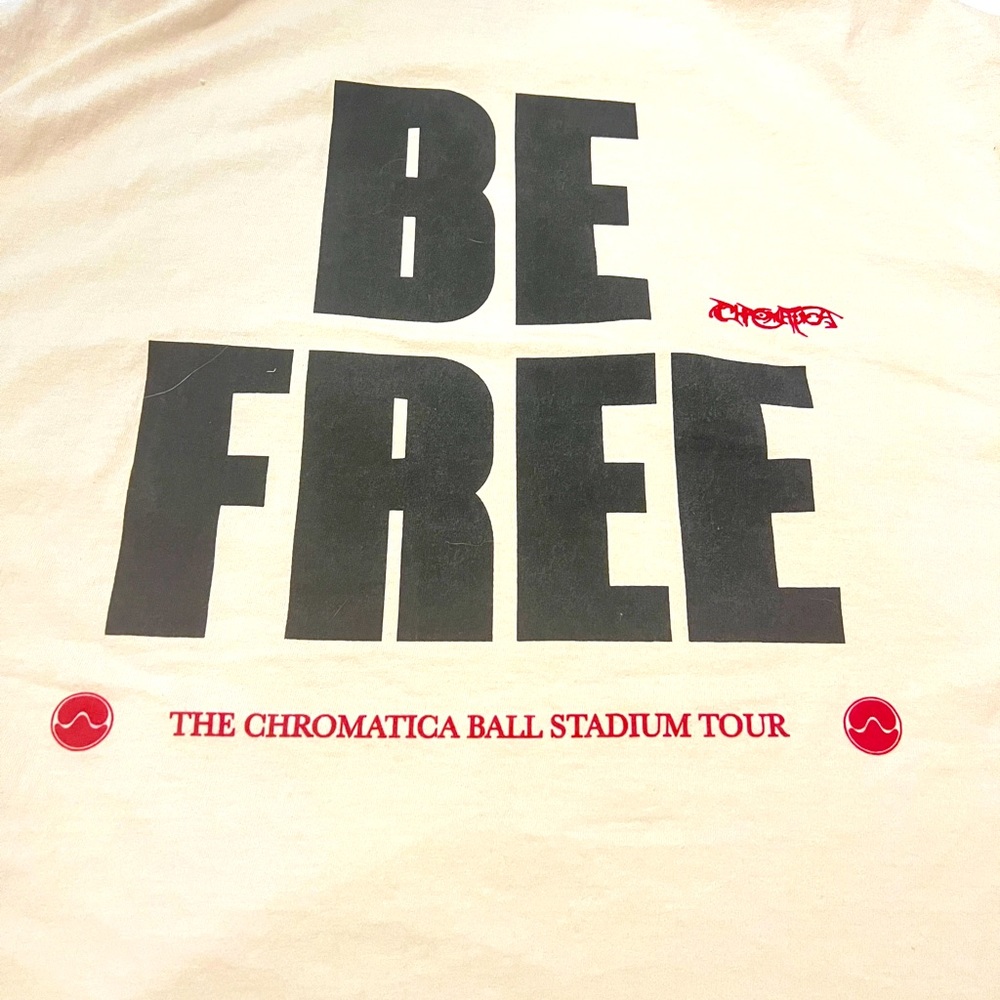 Concert shirt from Houston show on September 13, 2022. Size xl